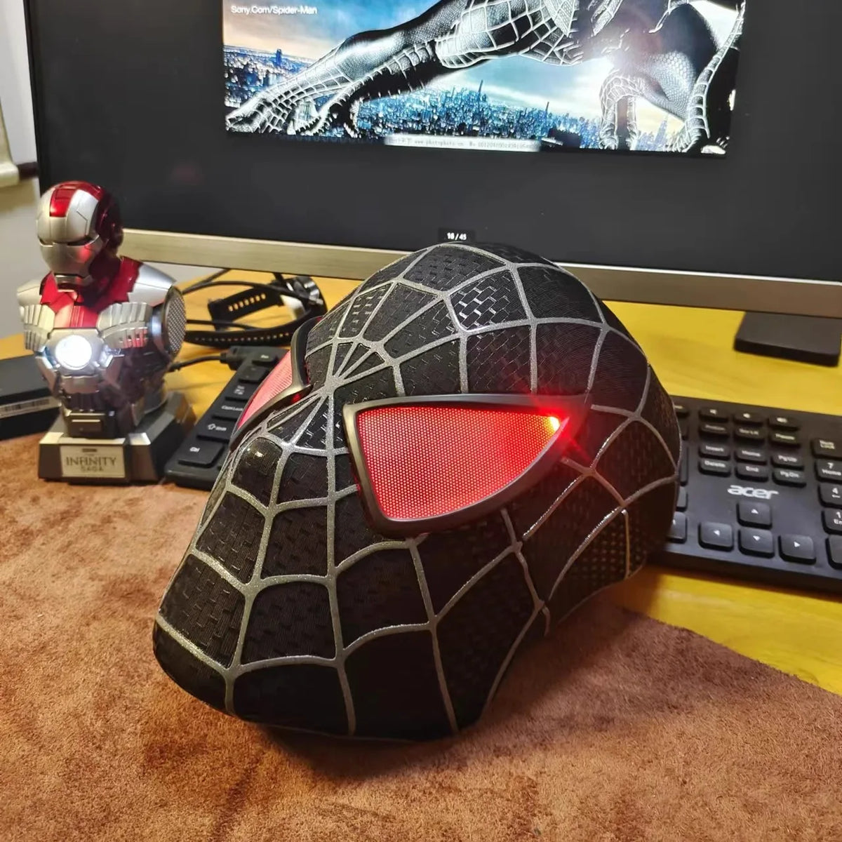 WebVault Classic Movie Mask™ — Premium Faceshell & Detachable Lenses